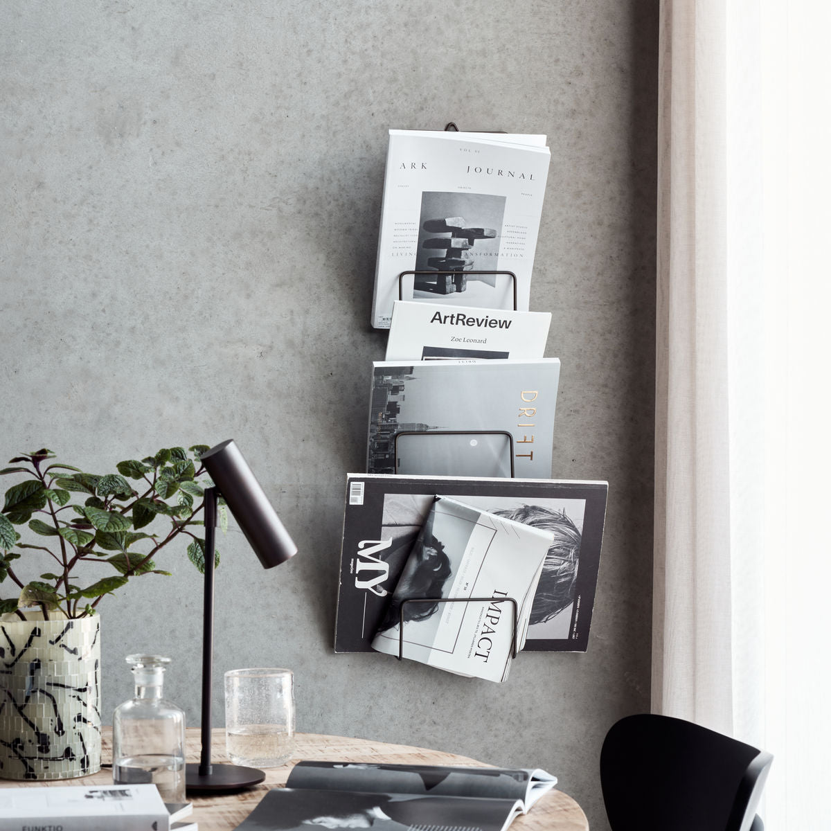 Tidningsställ, Mag, Antik brun
