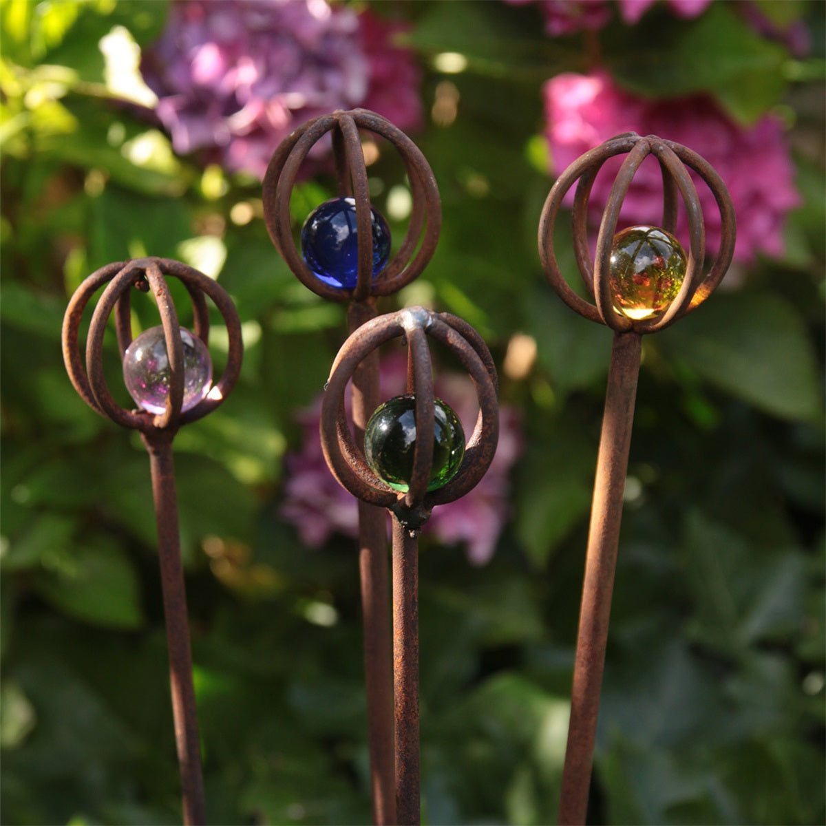 Dekoration med glaskula – Eldgarden