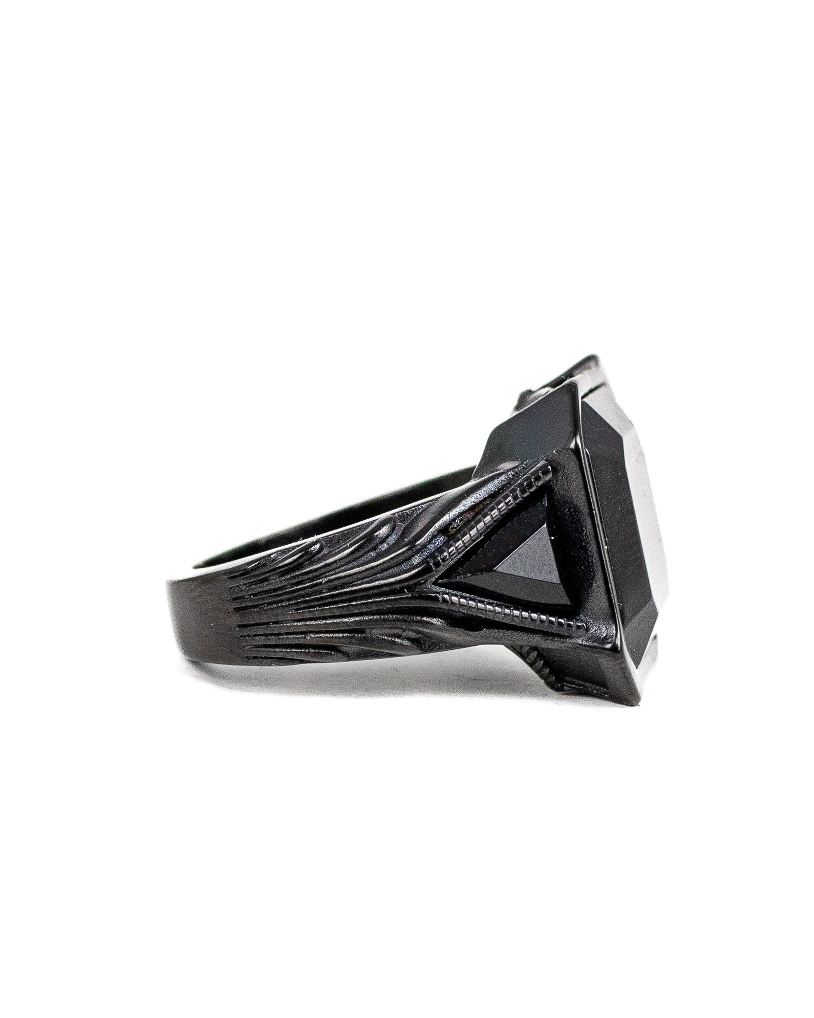 Ring Hades Black, Jernhest