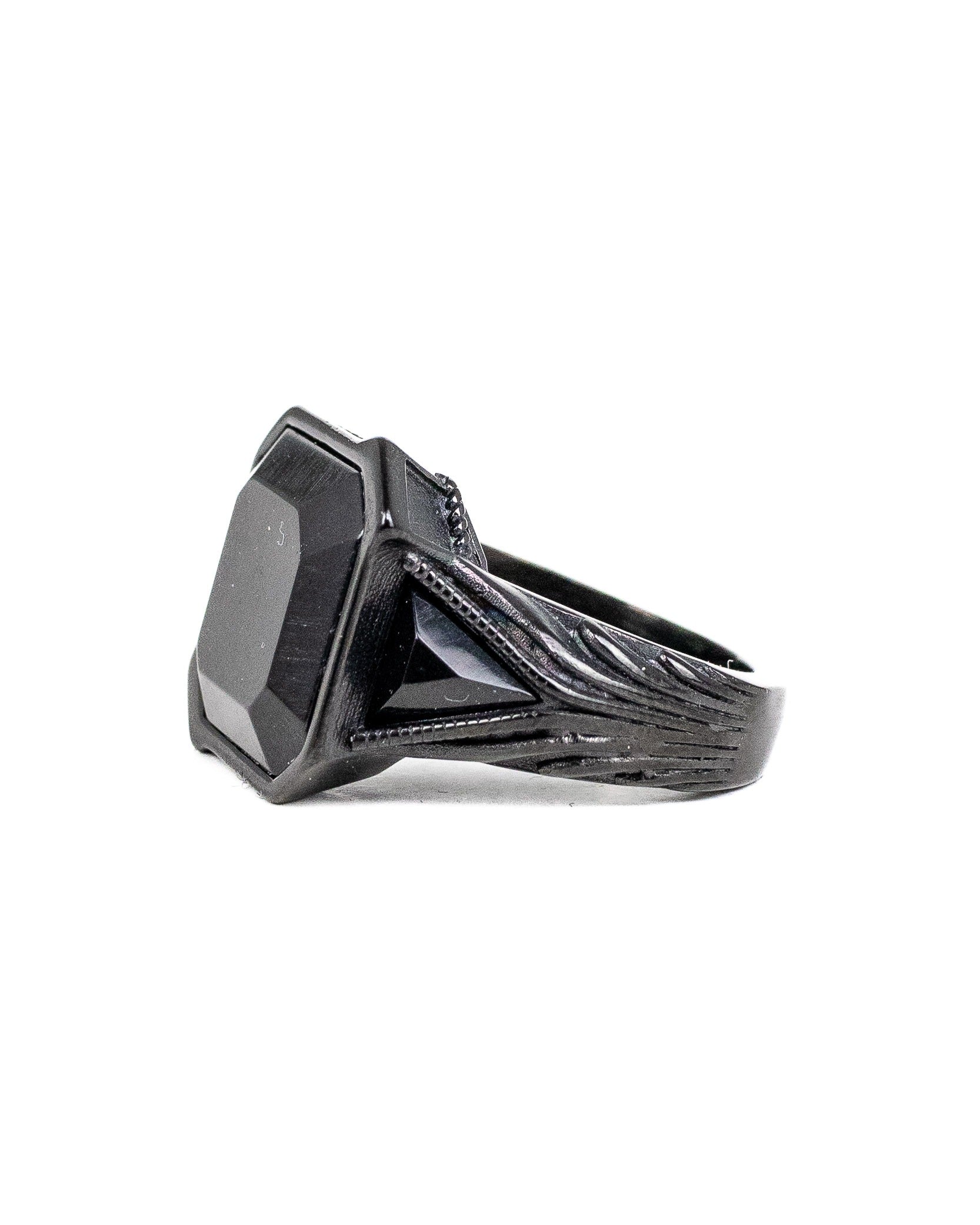 Ring Hades Black, Jernhest