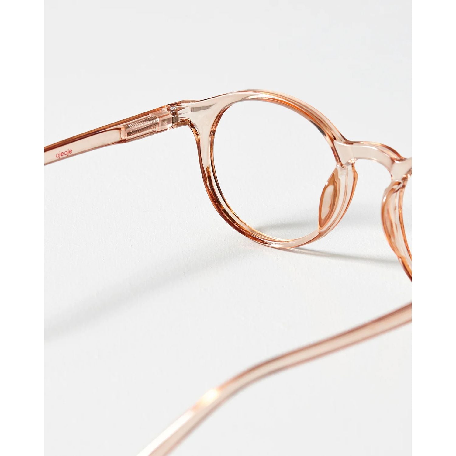 Läsglasögon OjeOje A – crystal beige