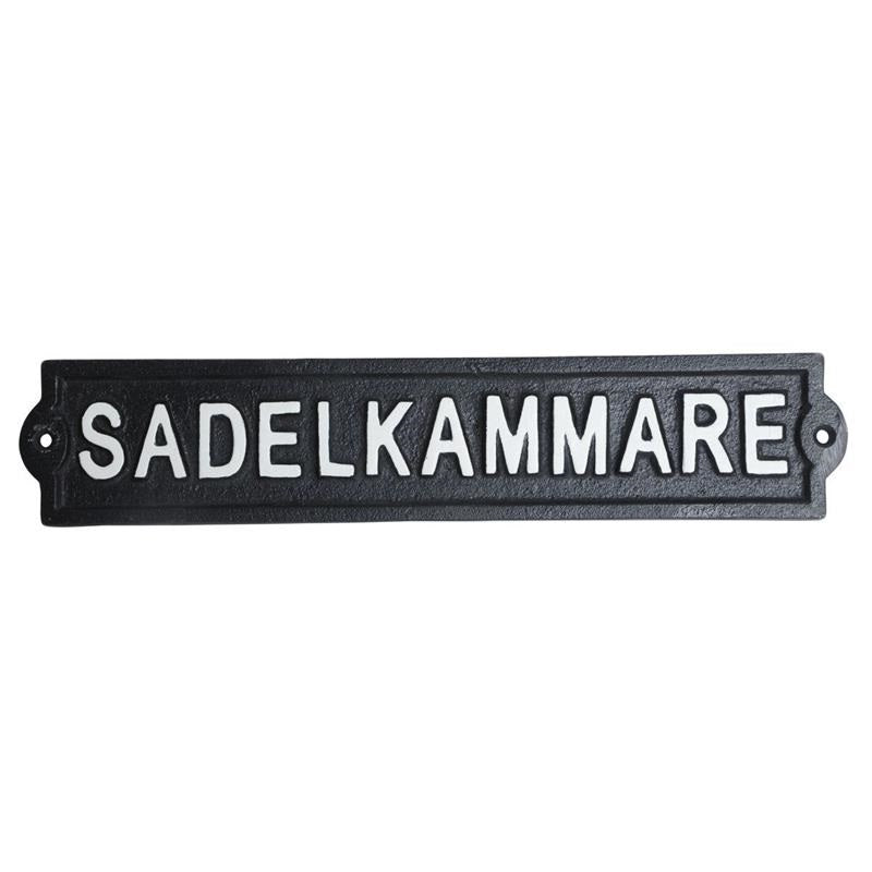 Skylt Sadelkammare i gjutjärn