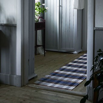 Trasmatta, tuskaft Produktkategori: Mattor & Gardiner. Köp hos Byggnadsvardskompaniet.se