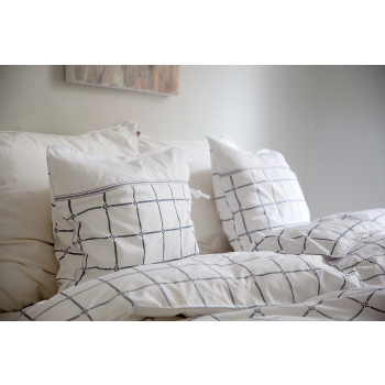 Örngott, Klassisk ruta, bomull, Shyness Produktkategori: Textil. Köp hos Byggnadsvardskompaniet.se