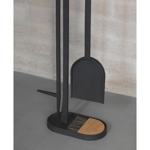 Eldverktyg Korbo Produktkategori: Eldstäder. Köp hos Byggnadsvardskompaniet.se